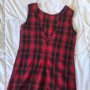 Cute mini dress. Can wear both sides.